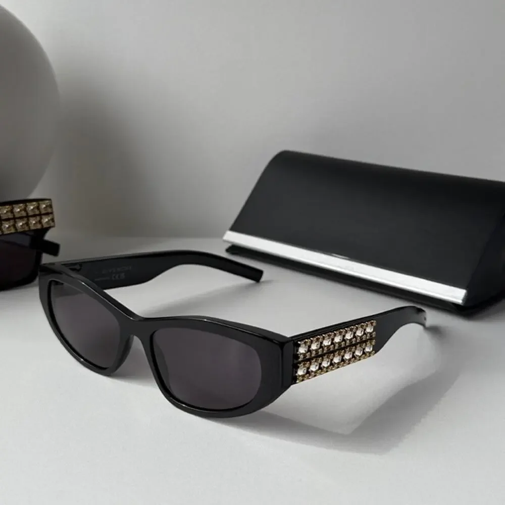 NEW Givenchy GV40078U Cat Eye Black Crystal Sunglasses $700 - Picture 1 of 6